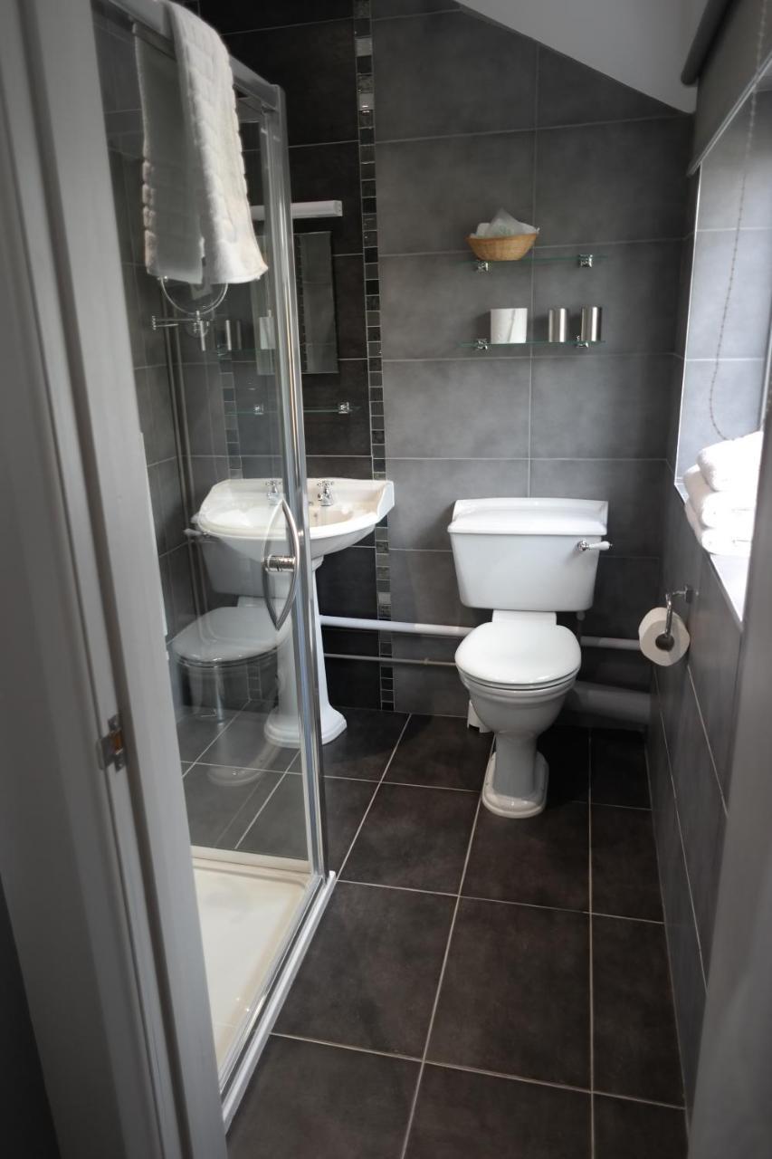 Hazel Court Guest House Newport  Extérieur photo